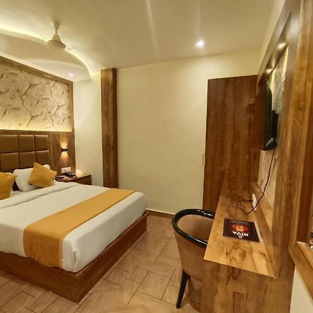 Hotel Riva International Goregaon- Near Nesco Mumbai  Buitenkant foto