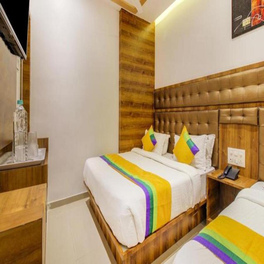 Hotel Riva International Goregaon- Near Nesco Mumbai  Buitenkant foto
