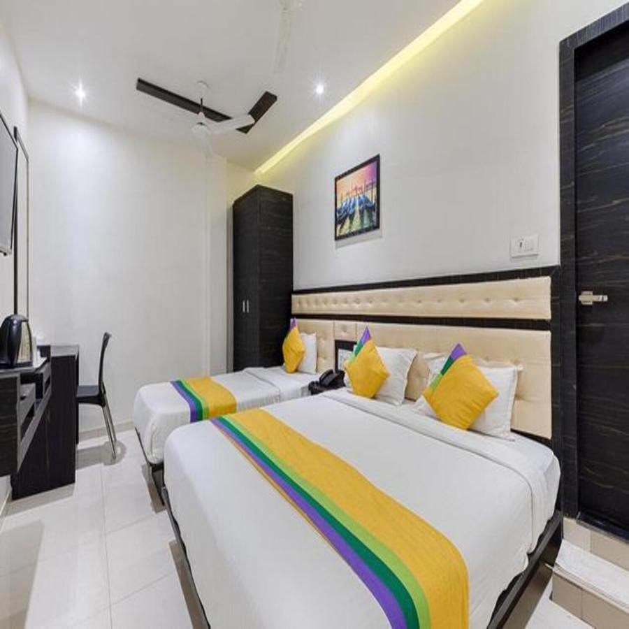 Hotel Riva International Goregaon- Near Nesco Mumbai  Buitenkant foto