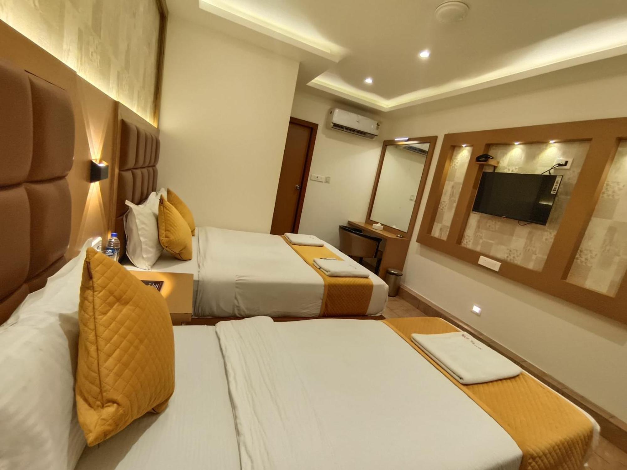 Hotel Riva International Goregaon- Near Nesco Mumbai  Buitenkant foto