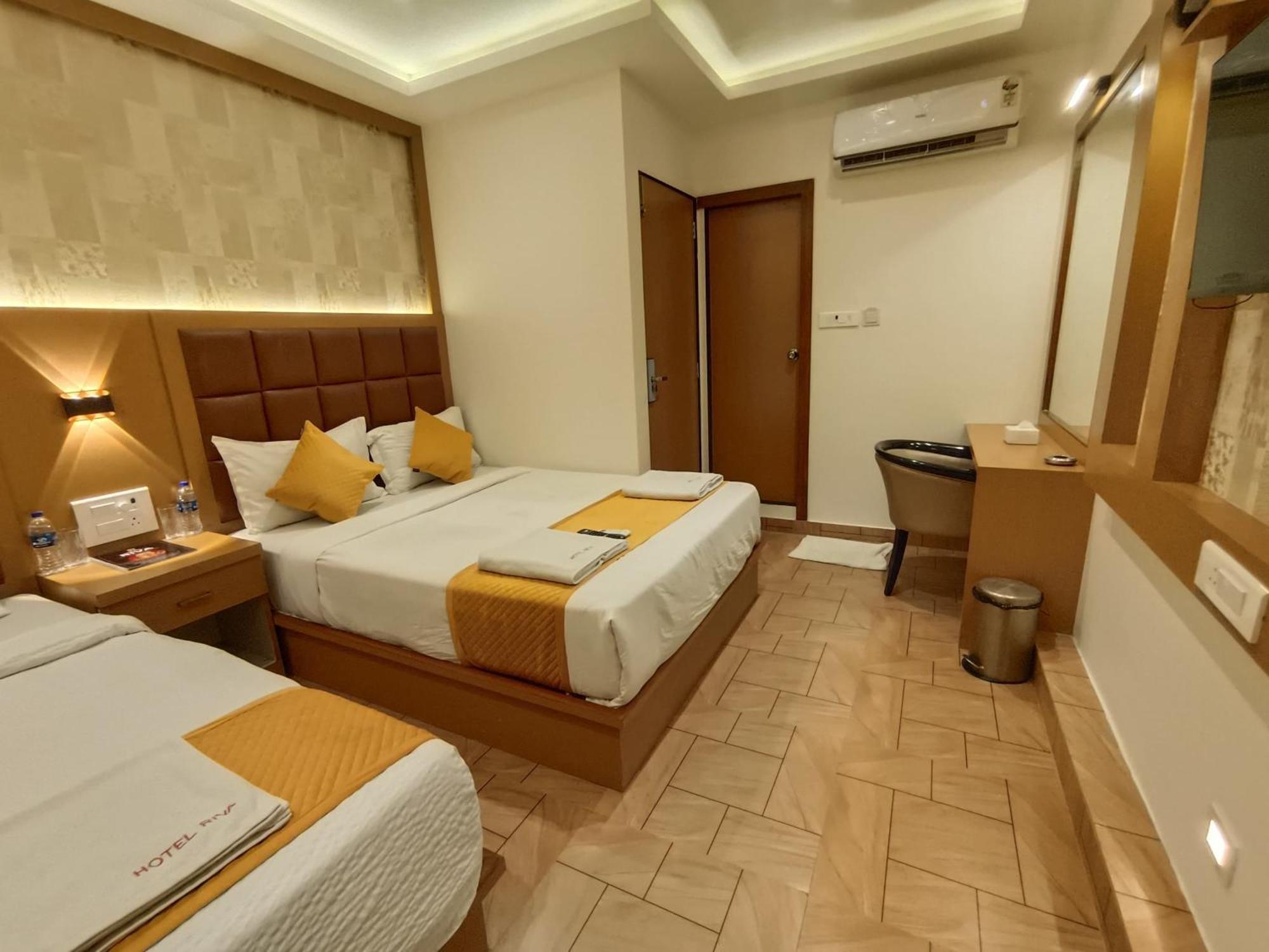 Hotel Riva International Goregaon- Near Nesco Mumbai  Buitenkant foto